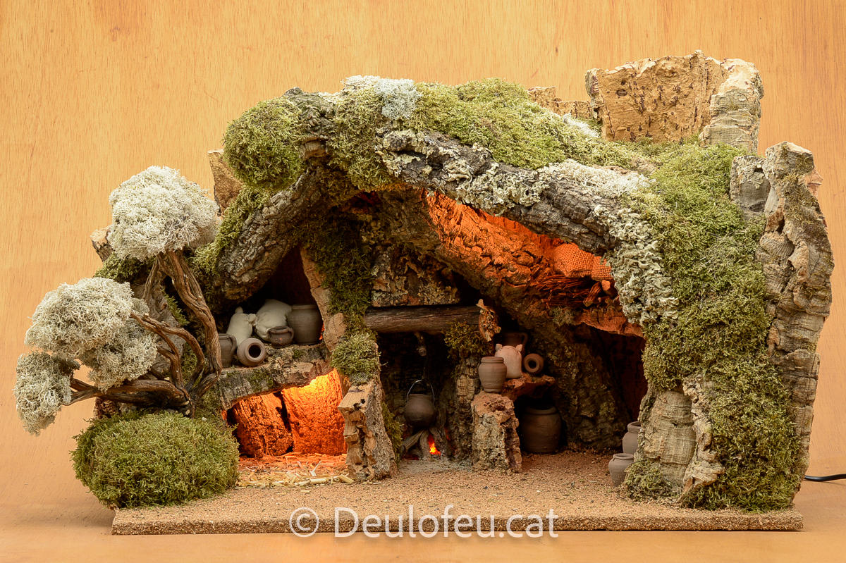 Cova per a figures de col·leccions de 20 cm | 61x40-OE-001