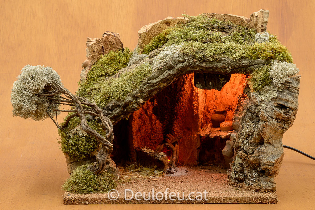 Cova per a figures de col·leccions de 10 cm | 28x23-CE-003