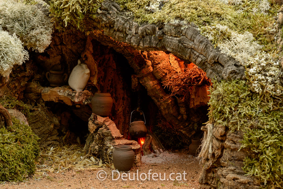 Cova per a figures de col·leccions de 12 cm | 38x30-OE-003