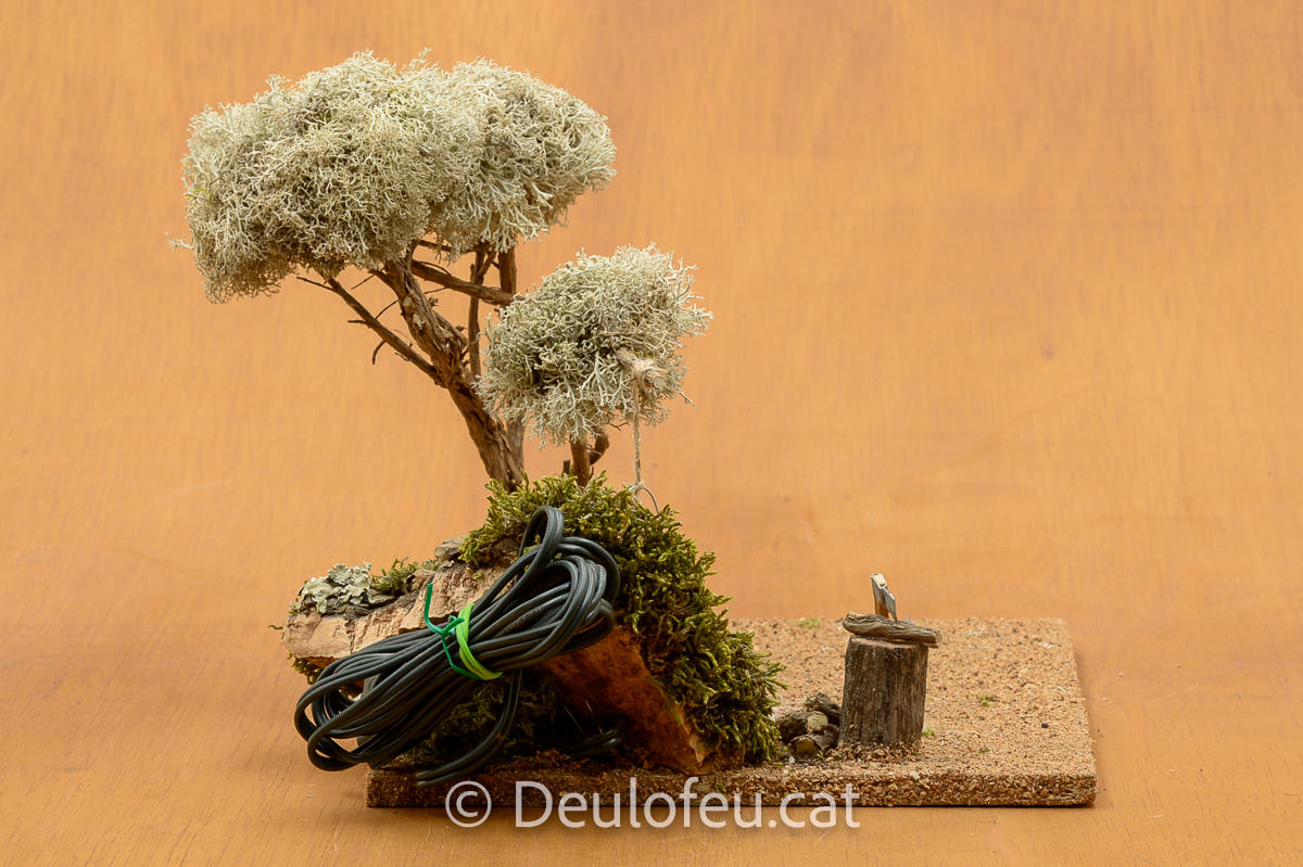 Anunciata per a figures de col·leccions de 8 cm | AN-25X20-A-002