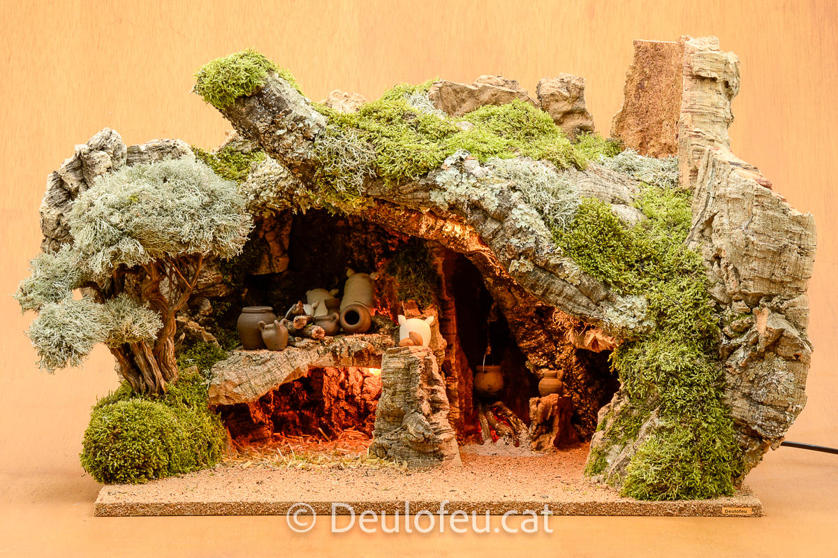 Cova per a figures de col·leccions de 17 cm | 53x35-OE-002