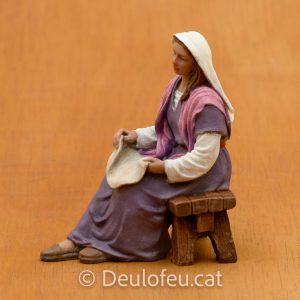 Maria asseguda, plegant roba 12cm | Ref. 2414, vista 2