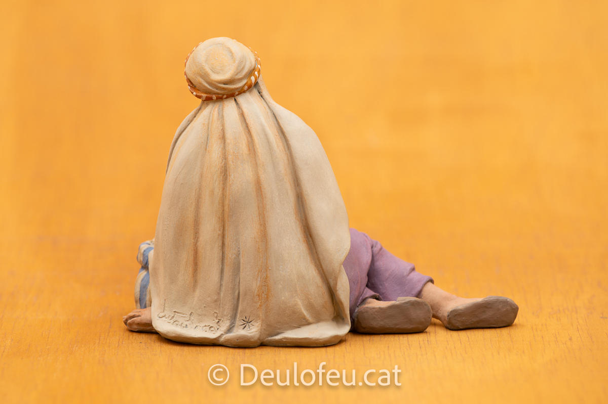 Dona amb sac de nous 20cm | Ref. 601